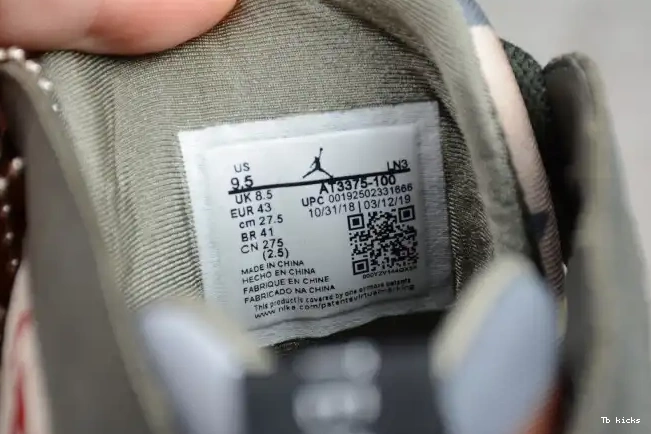 Reps TBK Air AT3375-100 Patta 7 x Jordan Icicle 0503